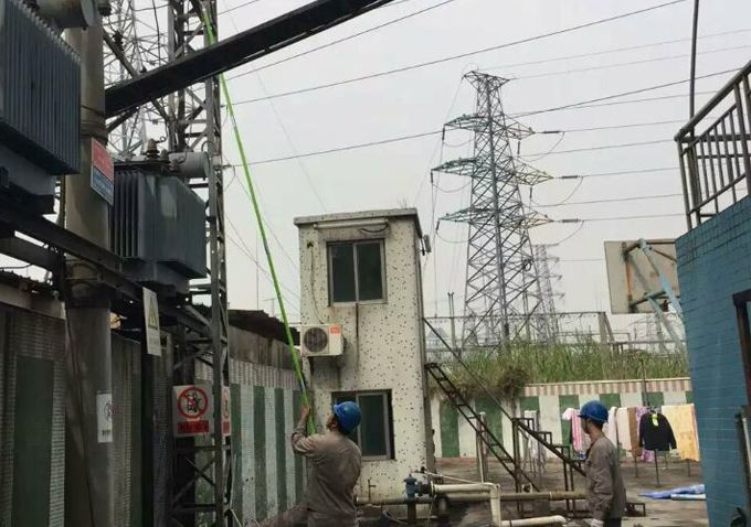 對于干式變壓器進行檢測